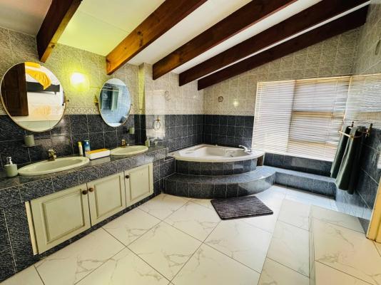 Villa Picasso - 244833