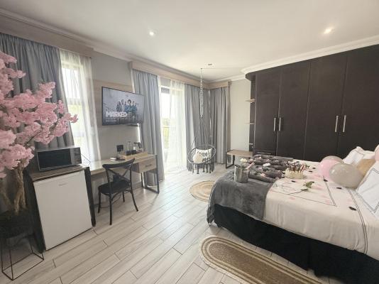 Africa Paradise Boutique Hotel - 245106