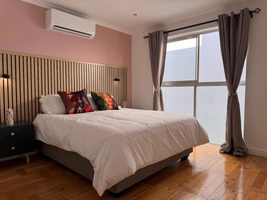 Urban Oasis Sea Point - 245178