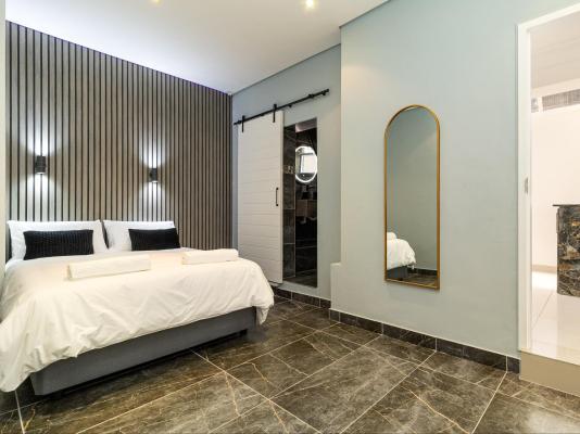 Urban Oasis Sea Point - 245180