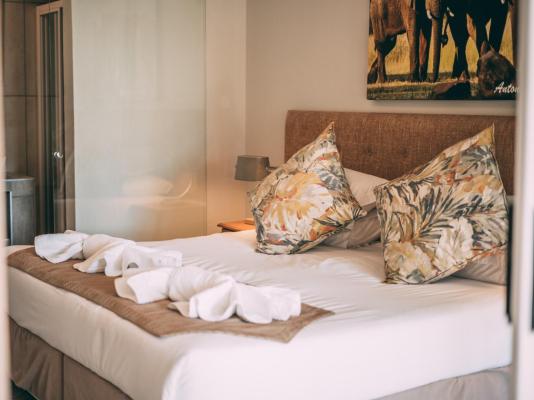 Tshikwalo Guest House - 245226