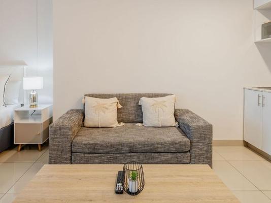 Phola The Millennial uMhlanga - 245527