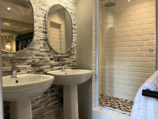 Patcham Place Guest House - 245731