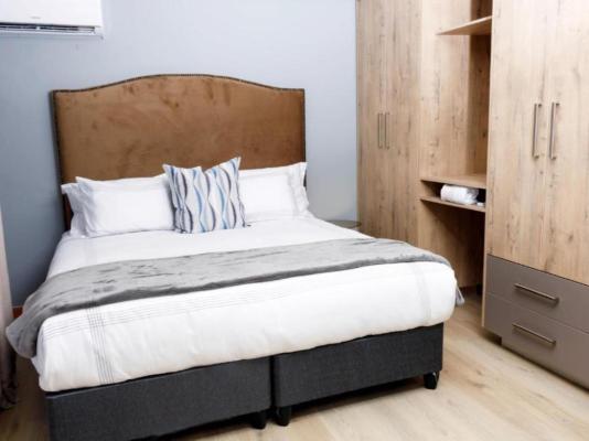 Uptown Apartments - Casalinga Villas - 245860