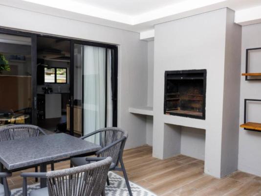 Uptown Apartments - Garden Pavillion - 245882