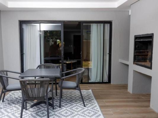 Uptown Apartments - Garden Pavillion - 245883