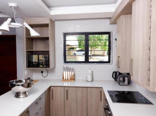 Uptown Apartments - Garden Pavillion - 245891