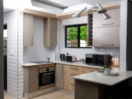 Uptown Apartments - Garden Pavillion - 245912