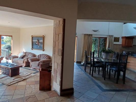 Hoopoe Haven Guest House - 246145