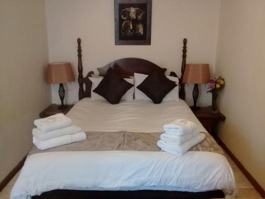Hoopoe Haven Guest House - 246158