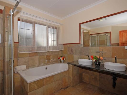 Hoopoe Haven Guest House - 246162