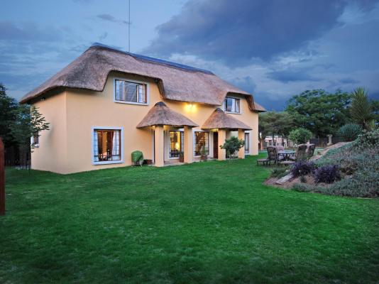 Hoopoe Haven Guest House - 246166