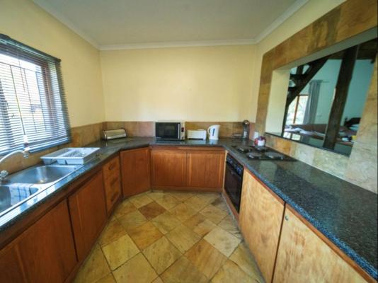 Hoopoe Haven Guest House - 246183