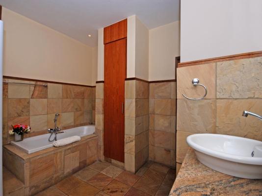 Hoopoe Haven Guest House - 246195