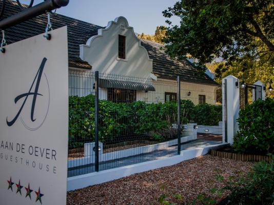 Aan de Oever Guest House - 246437
