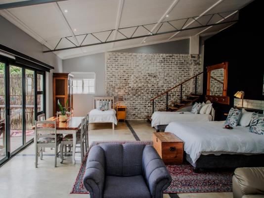 Aan de Oever Guest House - 246451