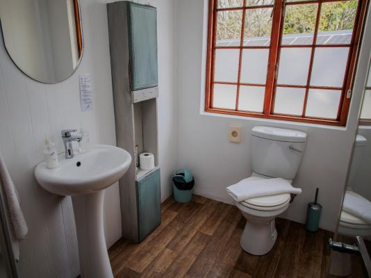 Aan de Oever Guest House - 246475