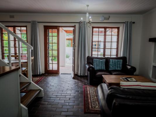 Aan de Oever Guest House - 246478