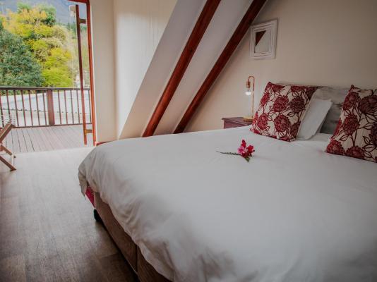 Aan de Oever Guest House - 246481