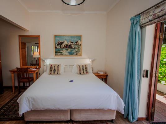 Aan de Oever Guest House - 246494