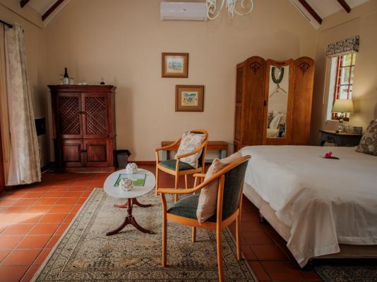 Aan de Oever Guest House - 246512