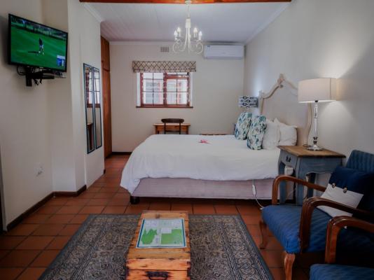 Aan de Oever Guest House - 246518