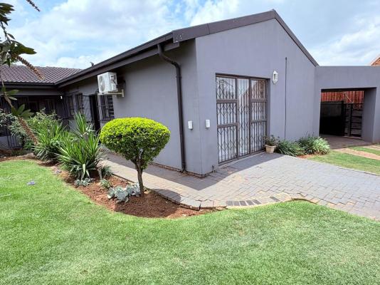 38 Stay Self-Catering - 246603