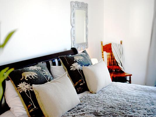 Tradewinds Guest House - 246627