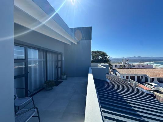 Modern Apartments Downtown - 246657