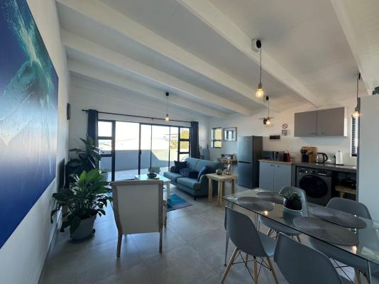 Modern Apartments Downtown - 246665