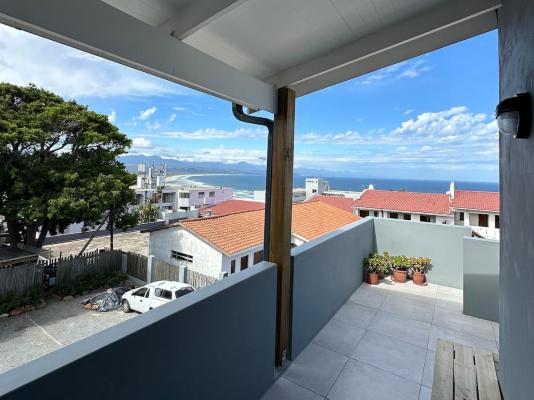 Modern Apartments Downtown - 246710