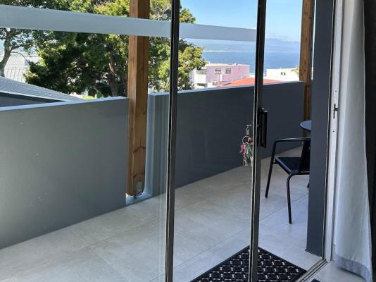 Modern Apartments Downtown - 246722