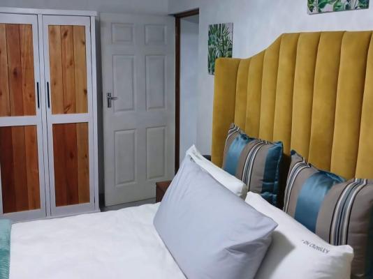 7 on Crossley - 246747