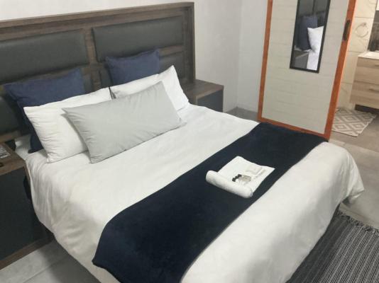 7 on Crossley - 246755