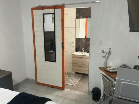 7 on Crossley - 246756