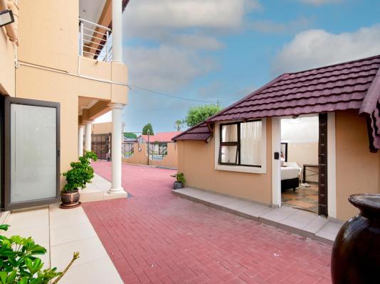 Mkhwani Guest House - 246765