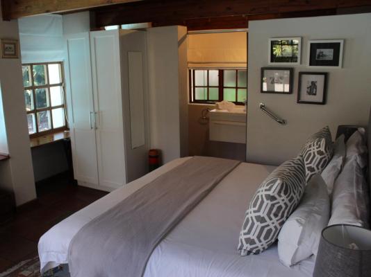 Cosy Corner Guest House - 246999