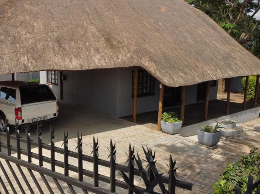 Emathulini Holiday Home - 247087