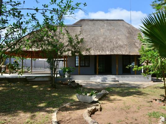 Emathulini Holiday Home - 247094