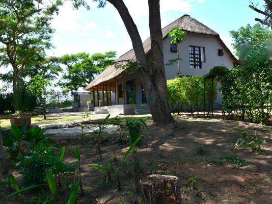 Emathulini Holiday Home - 247095