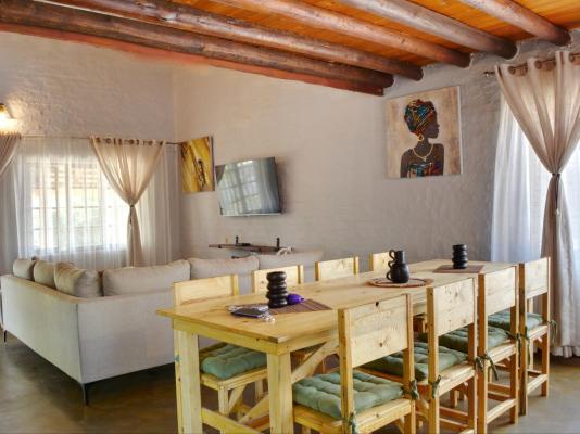 Emathulini Holiday Home - 247102