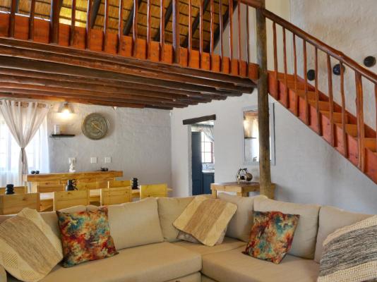 Emathulini Holiday Home - 247110