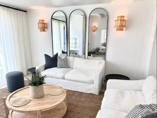 White Wicker House - 247268