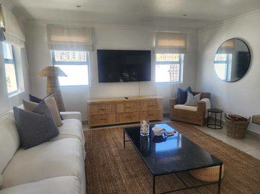 White Wicker House - 247277