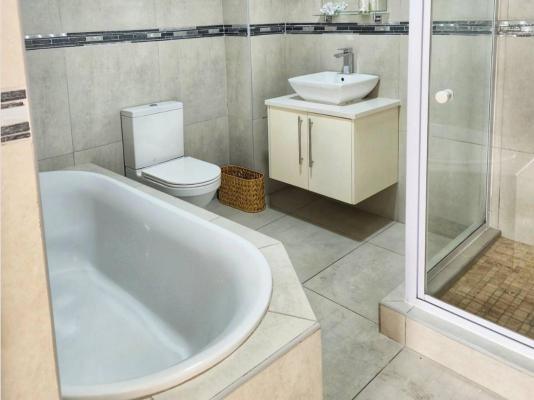 White Wicker House - 247284