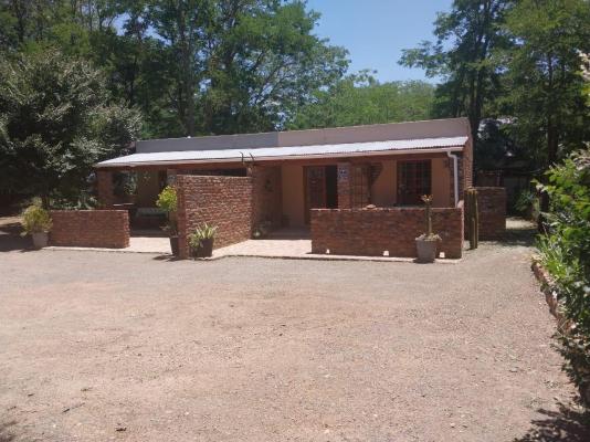 Country Cottages - 247296