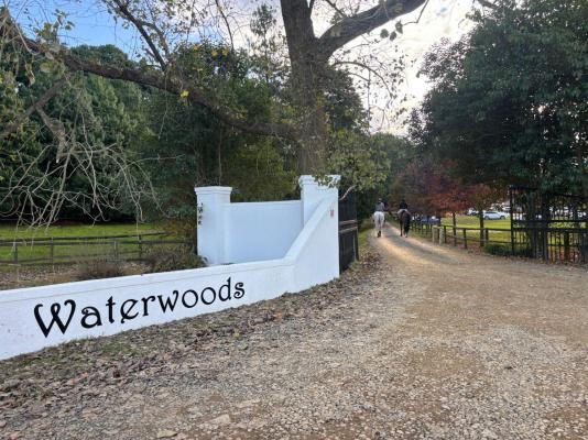 Waterwoods Equestrian Venue and Cottages - 247343