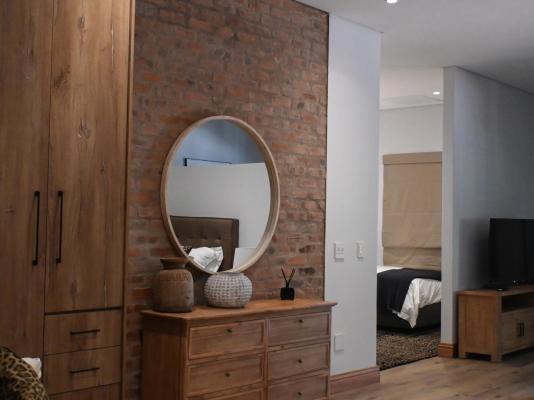 Waterwoods Equestrian Venue and Cottages - 247386