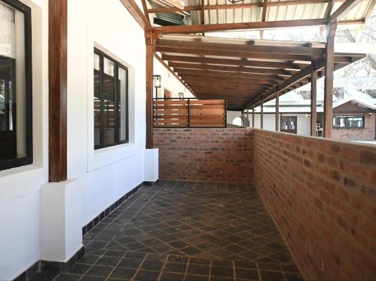 Waterwoods Equestrian Venue and Cottages - 247392