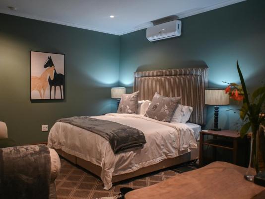 Waterwoods Equestrian Venue and Cottages - 247395